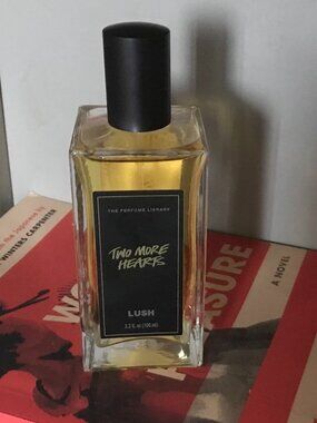 Two More Hearts 100 ml RARE Limited Edition Lush